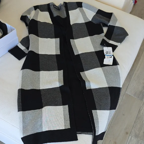 Nina Leonard Black and Gray Long Sleeve Dress - Picture 1 of 5